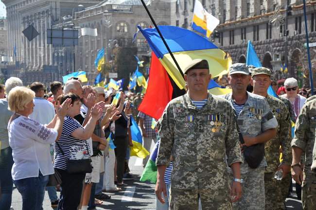 Марш защитников Украины в Киеве завершился 12
