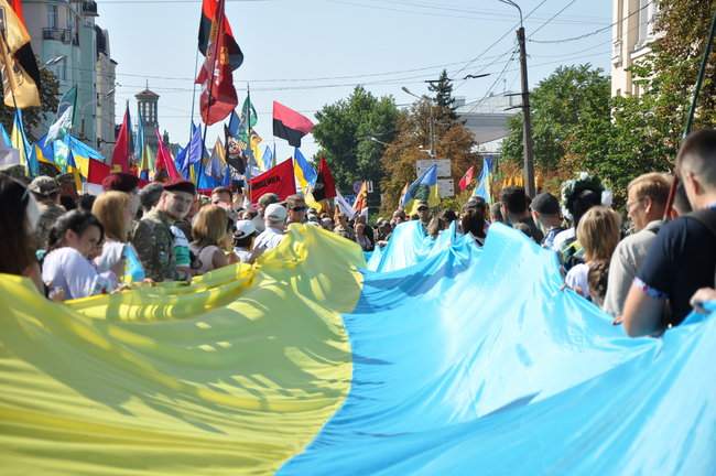 Марш защитников Украины в Киеве завершился 18