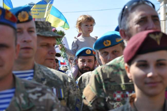 Марш защитников Украины в Киеве завершился 23