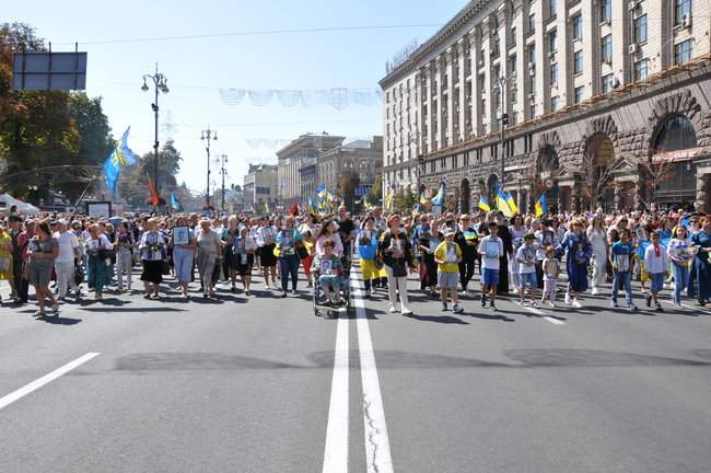 Марш защитников Украины в Киеве завершился 37