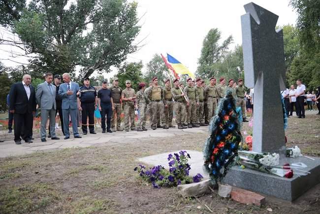 Луганская новости сегодня последние. Станица Луганская область. Освобождение станицы Луганской. Станица Луганская 2006. Казаки станицы Луганской освобождение.