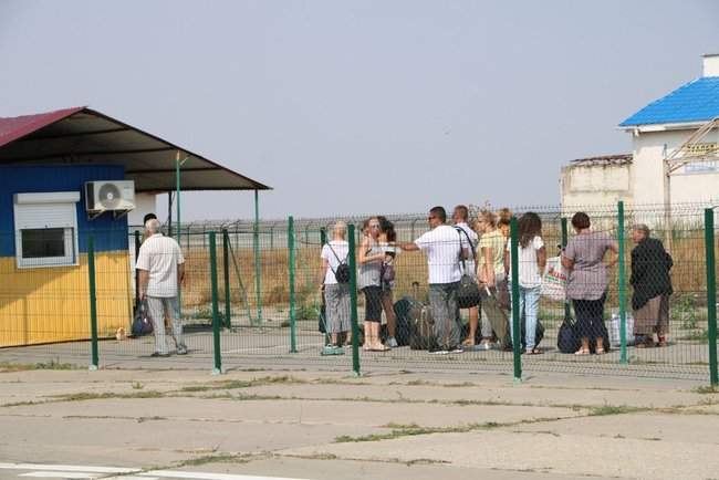 Введение в эксплуатацию обновленных КПВВ Каланчак и Чонгар запланировано на 15 ноября, - Херсонская ОГА 02