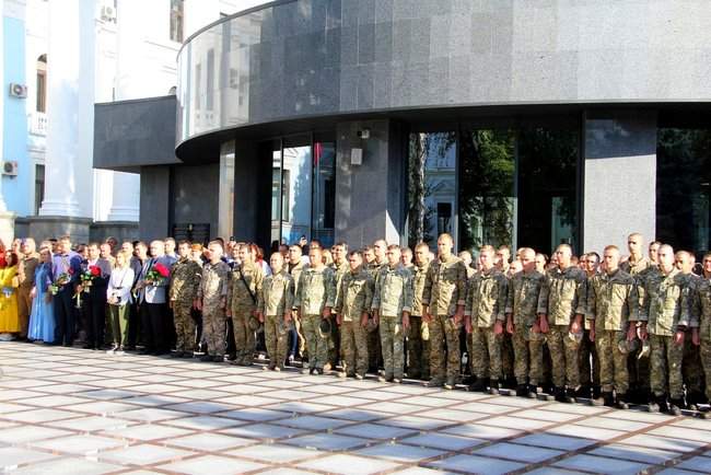 В Министерстве обороны почтили память погибших в этот день с 2014 года 15 украинских героев 17