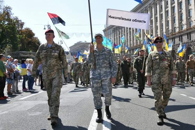 Марш защитников Украины в Киеве завершился 11