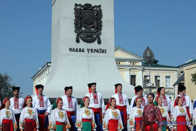 На День Независимости в Харькове прозвучали Сто колоколов в память о Небесной сотне 07