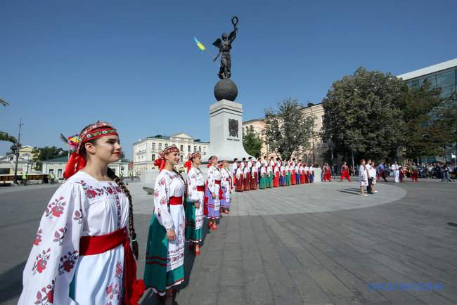 На День Независимости в Харькове прозвучали Сто колоколов в память о Небесной сотне 08