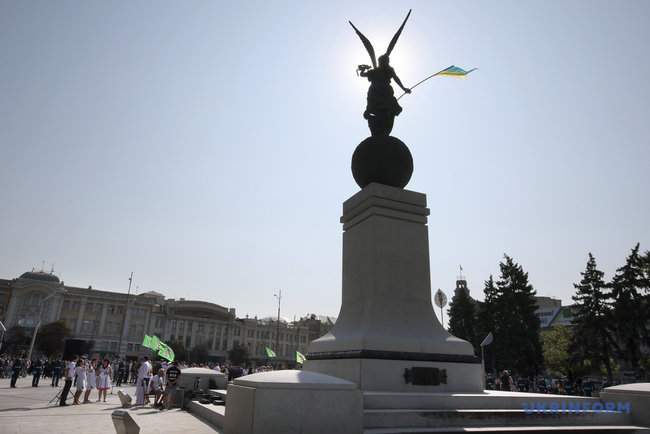 На День Независимости в Харькове прозвучали Сто колоколов в память о Небесной сотне 11
