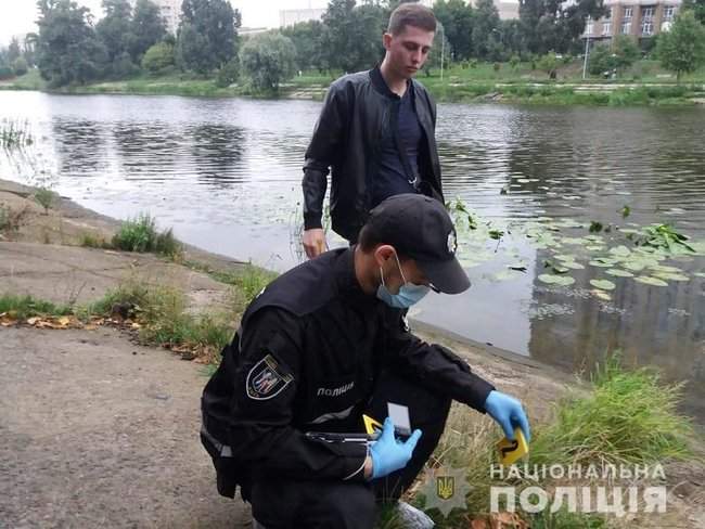 В Русановском канале в Киеве нашли расчлененное тело женщины. Подозреваемый в убийстве задержан, - полиция 03