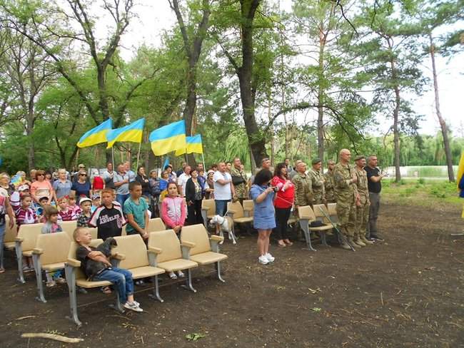 Красногоровка отметила пятую годовщину освобождения города от наемников РФ 04