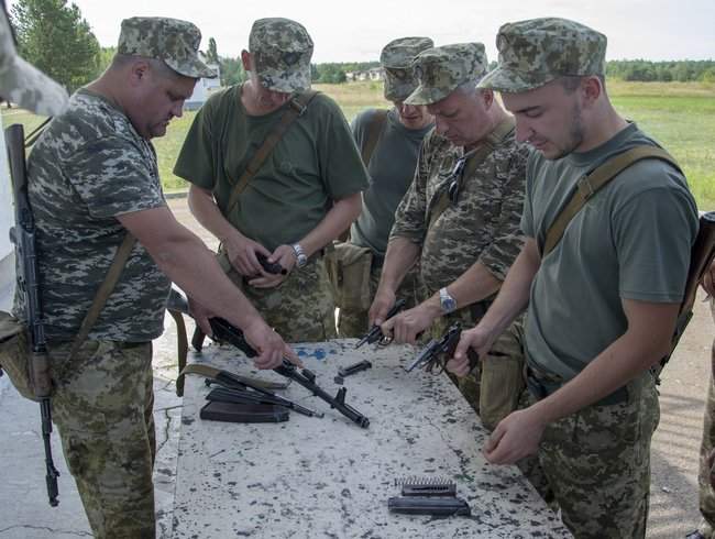 На Черкасщине прошли сборы пограничников оперативного резерва первой очереди 07