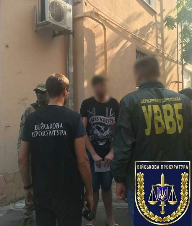 Пограничник задержан на Одесчине при продаже наркотиков сослуживцу, - военная прокуратура 02