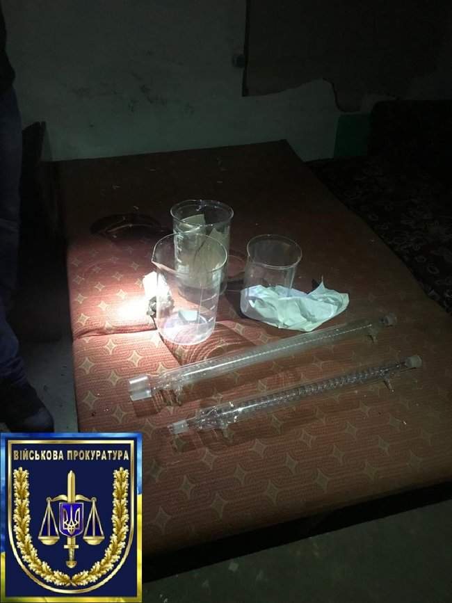 Военная прокуратура задержала двух наркодилеров, сбывавших амфетамин в учебном центре Десна 05