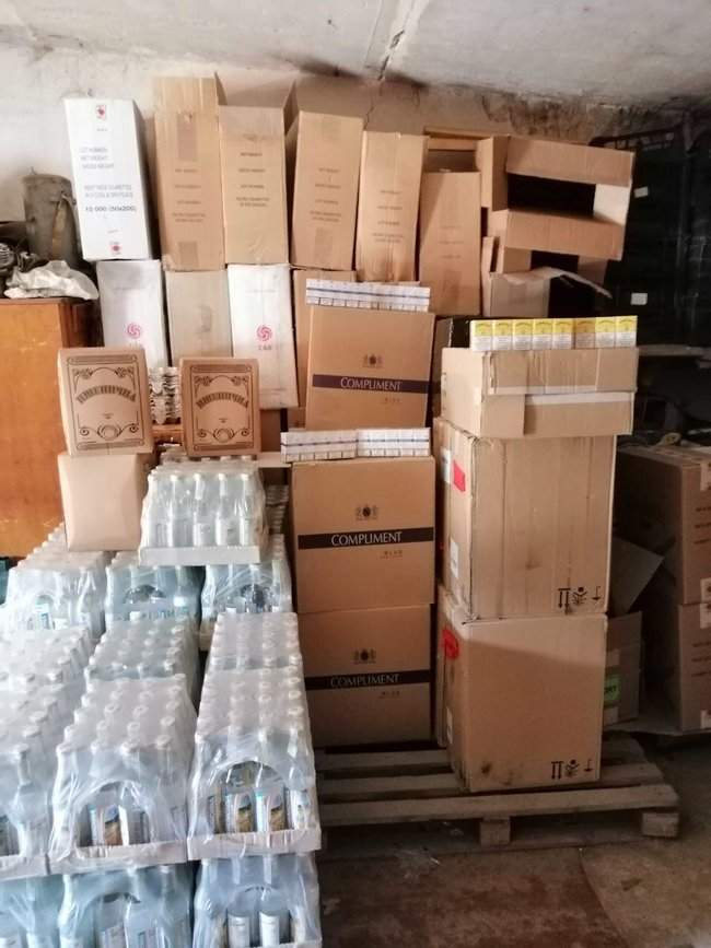 Незаконная продажа фальсифицированных сигарет и алкоголя остановлена на Сумщине. Изъято товаров более чем на 3 млн. грн, - ГФС 01