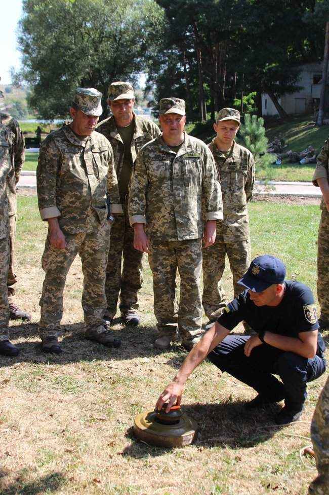 На Винничине проходят учения бригады территориальной обороны 03