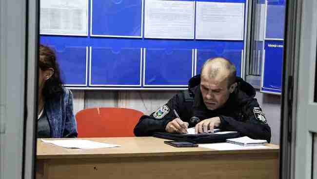 Мужчина изнасиловал многодетную мать на глазах у 14-летней дочери в Киеве 02