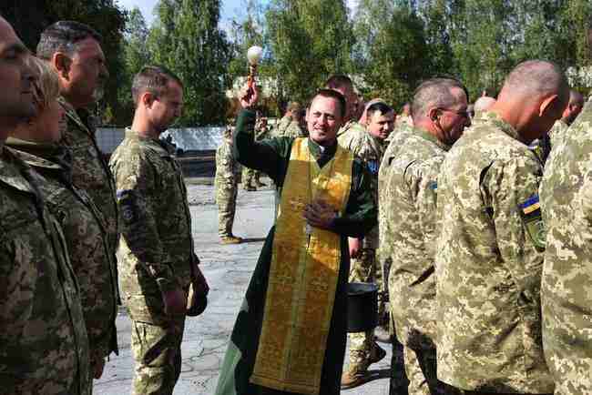 Воины 30-й ОМБр после 8 месяцев выполнения задач в зоне ООС вернулись на ротацию в Новоград-Волынский 10