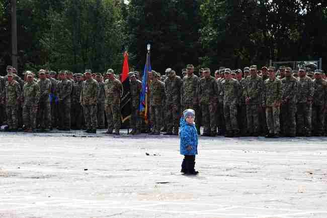 Воины 30-й ОМБр после 8 месяцев выполнения задач в зоне ООС вернулись на ротацию в Новоград-Волынский 20