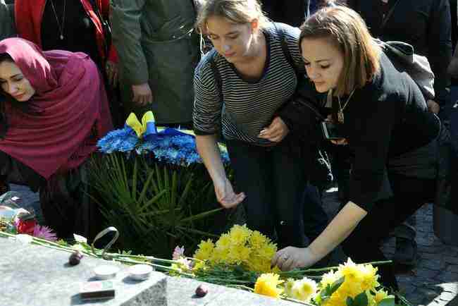 Марш в память о жертвах массовой казни в Бабьем яру состоялся в Киеве 22