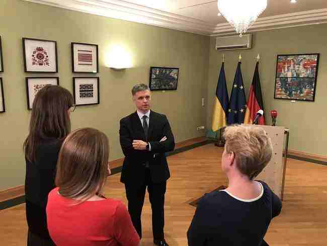 Советники лидеров стран нормандского формата завершили переговоры в Берлине, - посол Украины в ФРГ Мельник 01