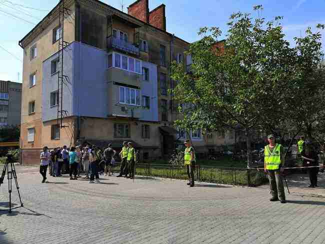 Суд наложил арест на обрушившийся в Дрогобыче дом 01