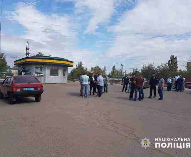 Тела трех работников АЗС с огнестрельными ранениями обнаружили в Николаеве. В городе введена спецоперация Сирена 01
