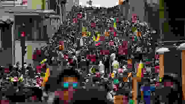 Массовые протесты против президента-комика в Эквадоре. Льётся кровь 01