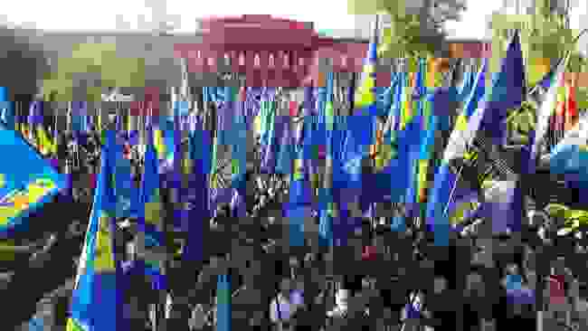 Захистимо українську землю! - марш УПА проходит в Киеве 12