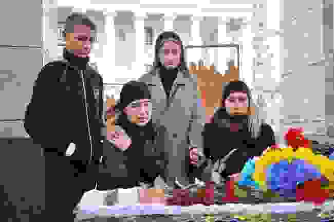 С ветераном Виктором Дегтяревым (Сенсеем), погибшим от взрыва гранаты в центре Киева, простились на Майдане 03