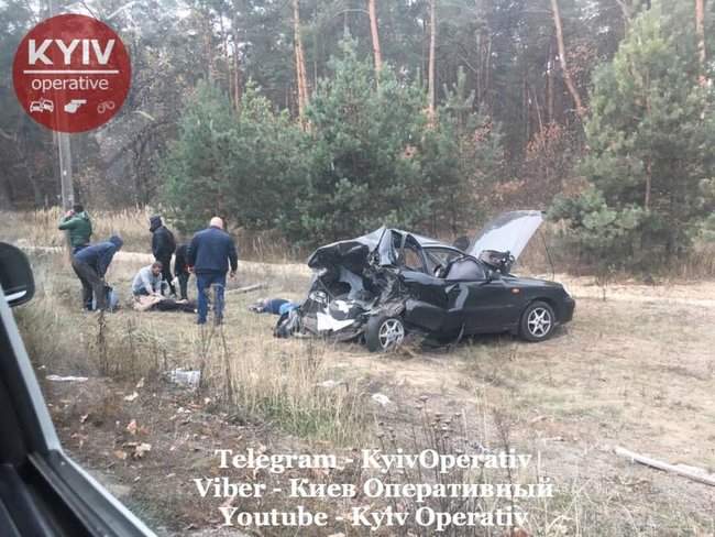 ДТП на Столичном шоссе в Киеве: один человек погиб, еще двое с серьезными травмами госпитализированы 02
