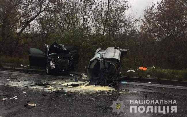 Автомобиль разорвало в ДТП в Киеве, погибла женщина, - Нацполиция 04