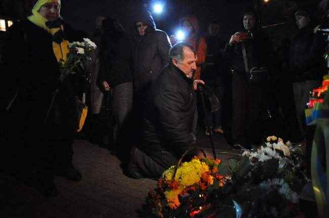 На Аллее Героев Небесной Сотни в Киеве прошел молебен по погибшим участникам Революции достоинства 09