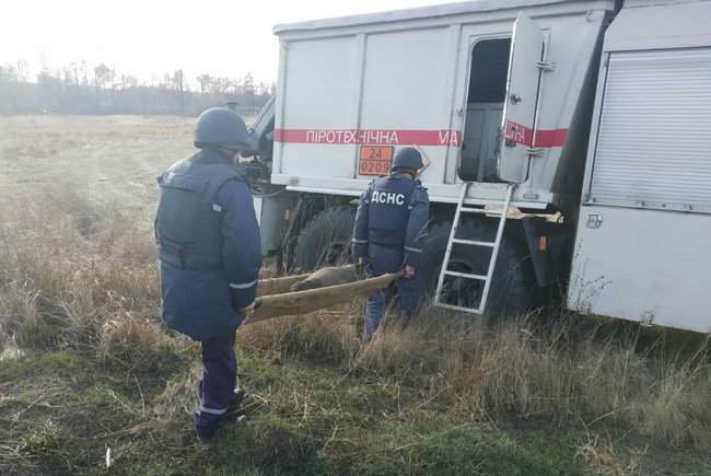 Фугасную авиабомбу весом 100 кг обезвредили под Харьковом, - ГСЧС 04