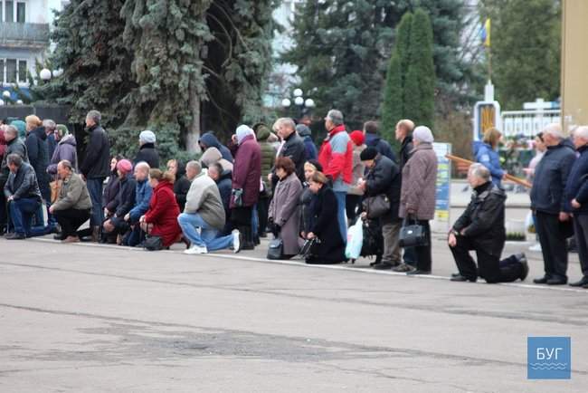 С воином 14-й ОМБр Юрием Хомиком, погибшим в зоне ООС, простились во Владимире-Волынском 04