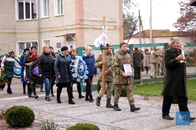 С воином 14-й ОМБр Юрием Хомиком, погибшим в зоне ООС, простились во Владимире-Волынском 13