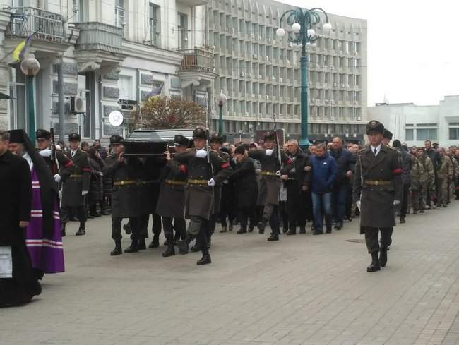 В Сумах простились с комбригом 128-й ОГПБр Коростелевым, умершим от полученных в зоне ООС ранений 03