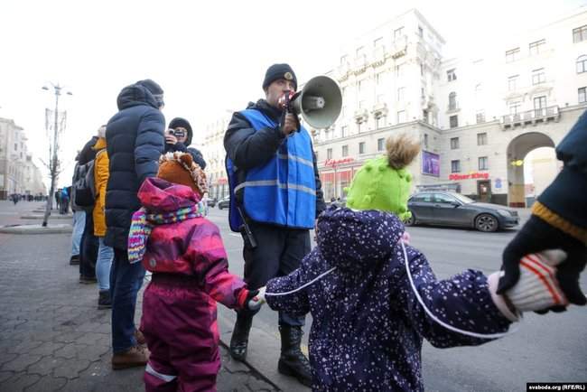 Мирно мы не договоримся, - в центре Минска протестуют против интеграции с Россией 04