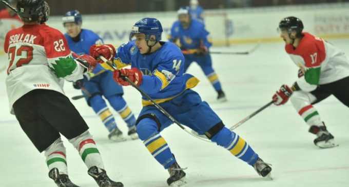Хокей: Україна здобула перемогу на чемпіонаті світу і претендує на «бронзу»