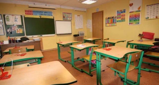 На карантин отправились 69 тысяч школьников Днепропетровщины