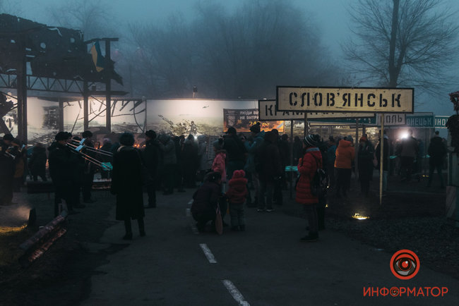 Память защитников Донецкого аэропорта почтили в Днепре. ФОТОрепортаж