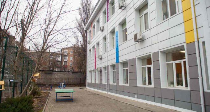 В Днепре старая школа превратилась в яркую и современную, – ФОТО