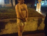 В Днепре после корпоратива мужчина остался в нижнем белье, – ФОТО