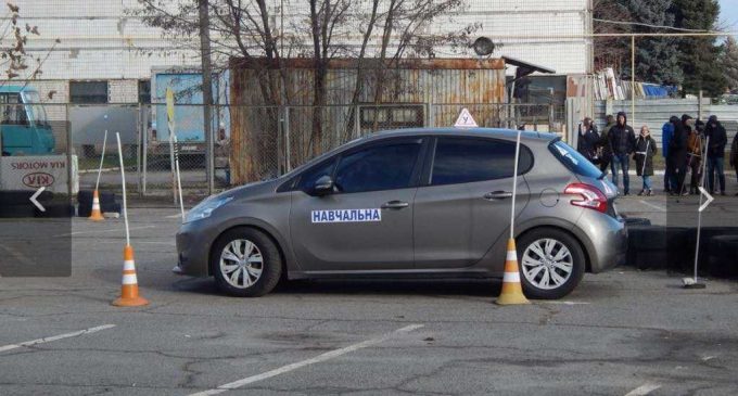 На Днепропетровщине практические экзамены по вождению будут записывать на видео