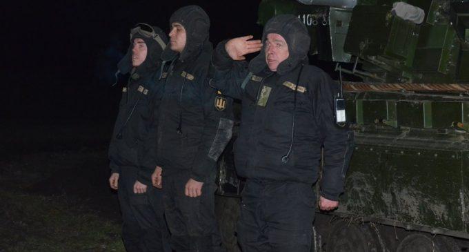 На Днепропетровщине проходили учения для военных в сложных условиях местности и в ночное время, – ФОТО