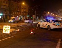 В Днепре маршрутка насмерть сбила женщину, перебегающую дорогу, – ФОТО, ВИДЕО