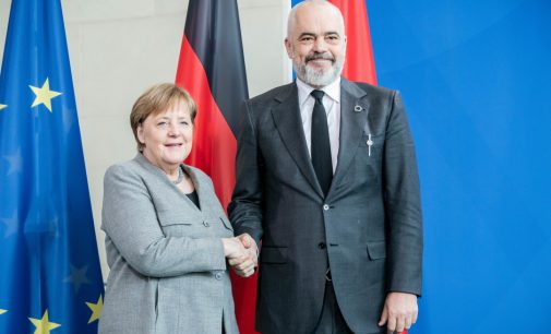 Германия хочет видеть Албанию членом ЕС – Меркель