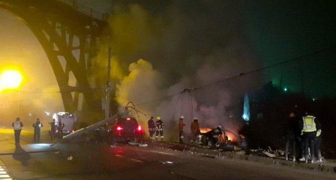 В Днепре полиция разыскивает свидетелей ДТП на Сичеславской набережной