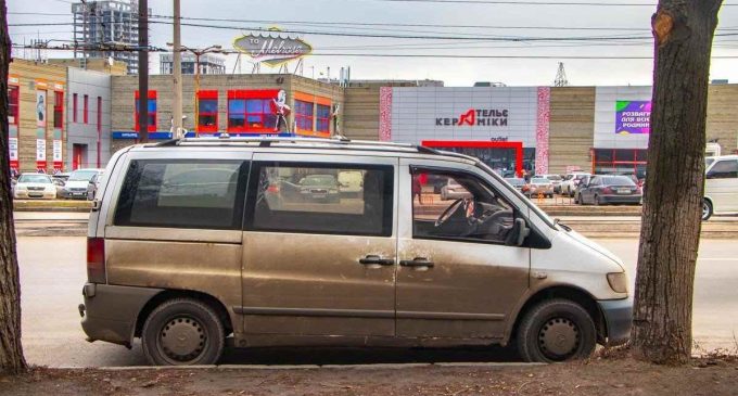 Перестрелка автомобилистов на Титова: на место приехала полиция, – ФОТО