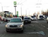 В Днепре произошло две аварии: на ТРЦ Дафи и рядом с парком Сагайдак