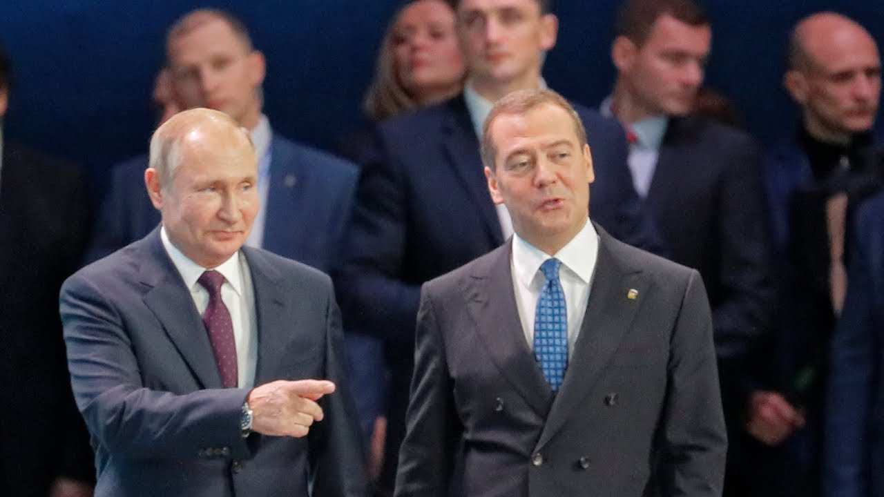 Правительство России ушло в отставку после выступления Путина