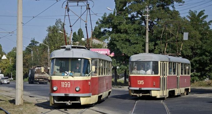 В Днепре электротранспорт закончит работу раньше: какой и почему
